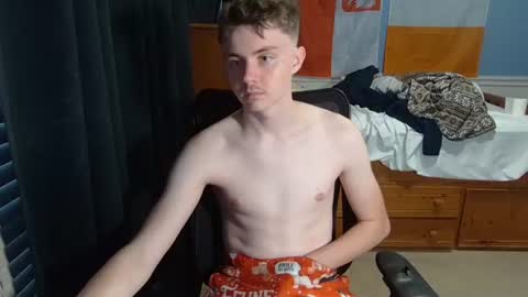 Snapshot of femboyangel chatting on 07/11/26, 01:19 femboyangel online show from 07/11/26, 01:19