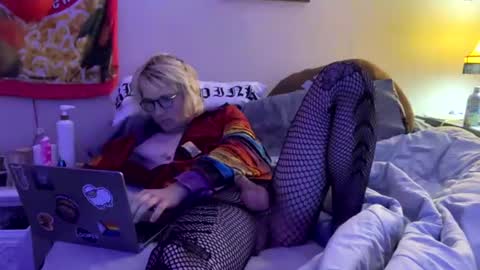 Snapshot of femboypixie chatting on 06/20/26, 04:37 That Lewd Femboy online show from 06/20/26, 04:37