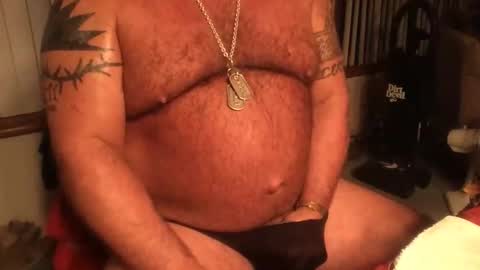 Snapshot of femdomisgood chatting on 10/27/25, 11:36 Femdomisgood online show from 10/27/25, 11:36