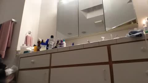 Snapshot of femdomisgood chatting on 12/18/25, 03:01 Femdomisgood online show from 12/18/25, 03:01