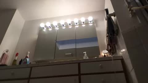 Snapshot of femdomisgood chatting on 01/12/26, 07:41 Femdomisgood online show from 01/12/26, 07:41