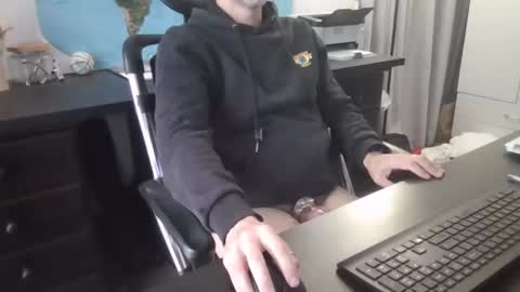 femdomsubby online show from 10/22/25, 04:24