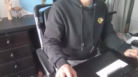 femdomsubby online show from 10/24/25, 05:04