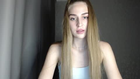 Femke online show from 01/08/25, 07:56