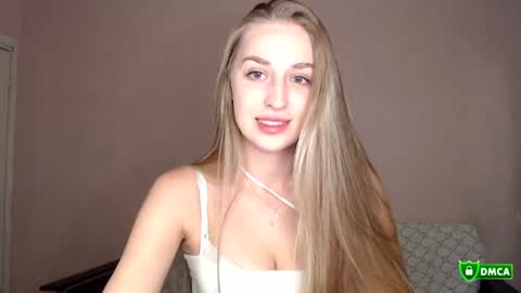 Femke online show from 06/21/26, 08:00
