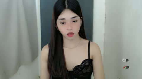 Snapshot of femylove chatting on 01/14/25, 09:51 YOUR BEAUTIFUL ASIANFHEMY online show from 01/14/25, 09:51