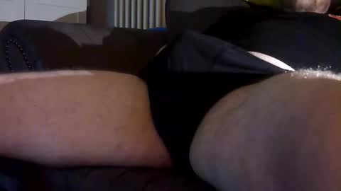 Snapshot of fenderjaguar667 chatting on 06/10/26, 10:19 fenderjaguar667 online show from 06/10/26, 10:19