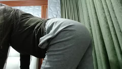 Alejandra online show from 10/18/25, 11:38