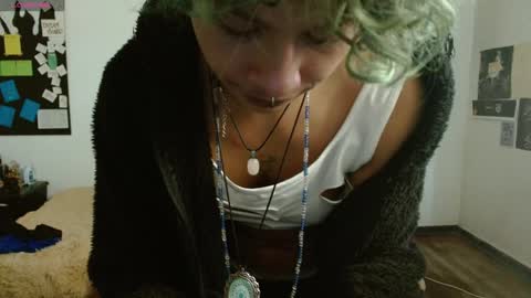 Snapshot of fenixmfx chatting on 01/09/25, 04:06 Fenix online show from 01/09/25, 04:06