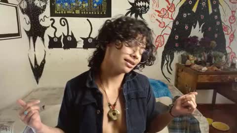 Snapshot of fenixmfx chatting on 10/16/25, 09:16 Fenix online show from 10/16/25, 09:16