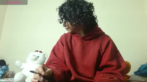 Snapshot of fenixmfx chatting on 11/18/25, 03:23 Fenix online show from 11/18/25, 03:23