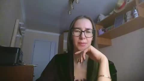 Snapshot of feraliss chatting on 12/15/25, 09:24 feraliss online show from 12/15/25, 09:24