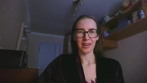 Snapshot of feraliss chatting on 12/16/25, 10:42 feraliss online show from 12/16/25, 10:42