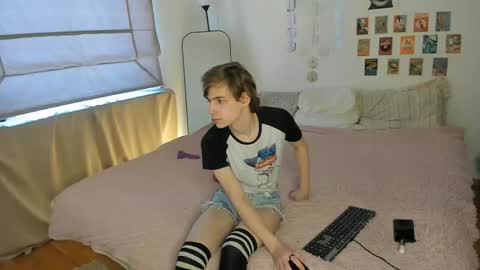 Snapshot of feralsyntax chatting on 03/30/26, 12:06 feralsyntax online show from 03/30/26, 12:06