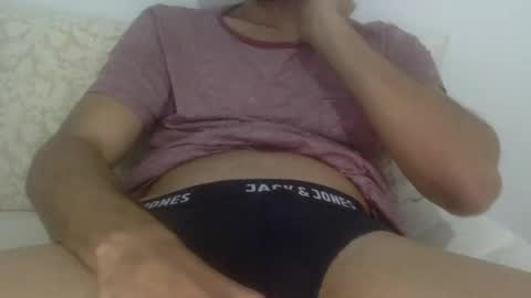 Snapshot of fernancanary chatting on 11/22/25, 06:56 fernancanary online show from 11/22/25, 06:56