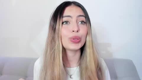 fernanda  online show from 02/25/26, 01:43