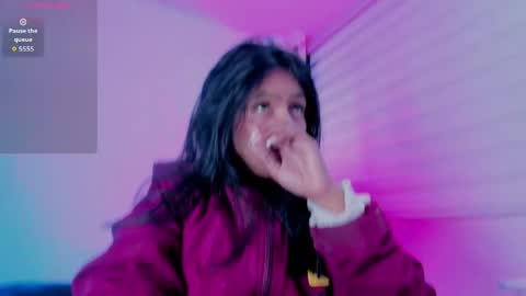 fernanda_liie_ online show from 04/29/26, 12:31
