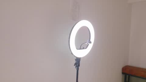 FERNANDA BROWN  online show from 02/15/26, 12:36