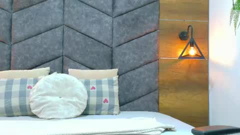 FERNANDA BROWN  online show from 06/22/26, 01:07