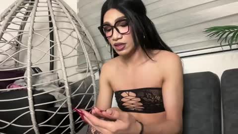 Snapshot of fernandafox_ chatting on 03/25/26, 04:51 fernanda online show from 03/25/26, 04:51