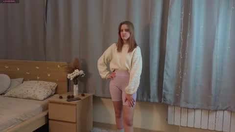 Snapshot of fernandafurfey chatting on 01/18/26, 01:20 Rachel online show from 01/18/26, 01:20