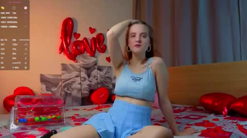 Snapshot of fernandafurfey chatting on 02/17/26, 01:13 Rachel online show from 02/17/26, 01:13