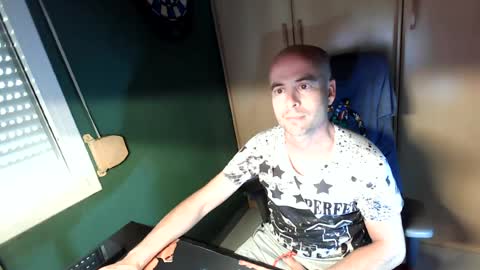 Snapshot of fernandez83 chatting on 06/28/26, 05:08 fernandez83 online show from 06/28/26, 05:08