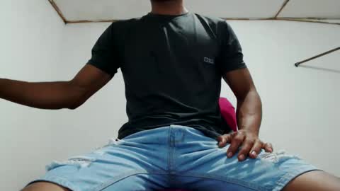 Snapshot of fernandez_latinblack chatting on 01/04/25, 12:05 fernandez_latinblack online show from 01/04/25, 12:05