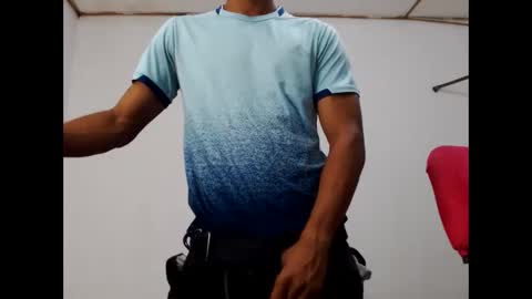 Snapshot of fernandez_latinblack chatting on 01/19/25, 01:32 fernandez_latinblack online show from 01/19/25, 01:32