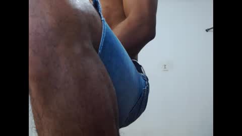 Snapshot of fernandez_latinblack chatting on 01/27/25, 10:38 fernandez_latinblack online show from 01/27/25, 10:38