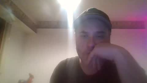 Snapshot of fernando32214633 chatting on 09/24/25, 04:27 fernando32214633 online show from 09/24/25, 04:27