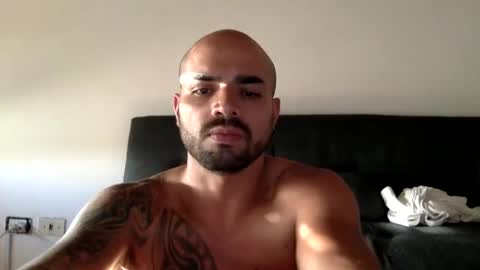 Snapshot of ferpaisa2024 chatting on 12/02/24, 10:01 insta ferxx1210 Fercho online show from 12/02/24, 10:01