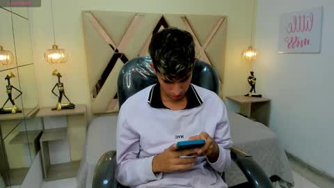 Snapshot of ferphoenix_ chatting on 02/04/26, 03:34 FER PHOENIX online show from 02/04/26, 03:34