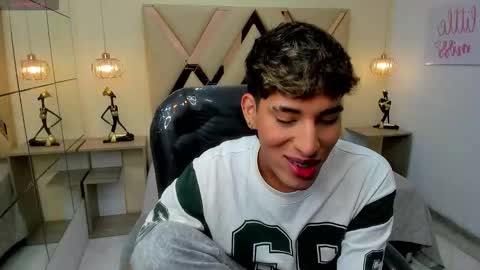 Snapshot of ferphoenix_ chatting on 02/07/26, 04:16 FER PHOENIX online show from 02/07/26, 04:16