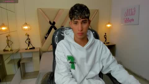 Snapshot of ferphoenix_ chatting on 02/20/26, 11:54 FER PHOENIX online show from 02/20/26, 11:54