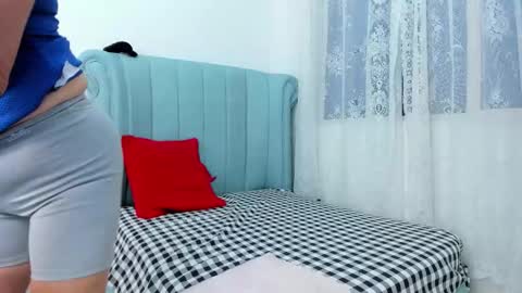 Marcela online show from 11/22/25, 02:27