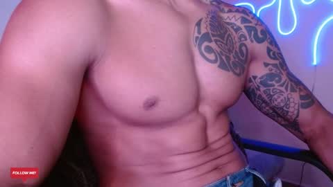 Snapshot of festbody1 chatting on 02/02/25, 04:32 Festbody1 online show from 02/02/25, 04:32