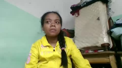 fetranialdy online show from 12/01/25, 04:39