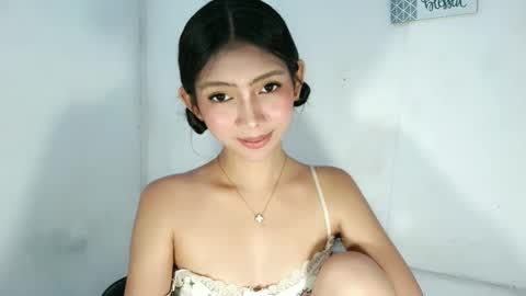 Snapshot of feyaaa chatting on 04/23/26, 02:13 feyaaa online show from 04/23/26, 02:13