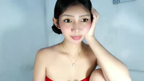 Snapshot of feyaaa chatting on 05/19/26, 06:42 feyaaa online show from 05/19/26, 06:42