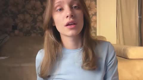 Lisa online show from 02/15/26, 08:13