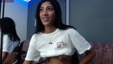 Snapshot of ffreyja_ chatting on 03/06/25, 09:09 Freyja online show from 03/06/25, 09:09