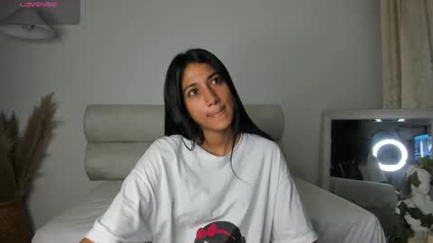 Snapshot of ffreyja_ chatting on 09/30/25, 12:48 Freyja online show from 09/30/25, 12:48