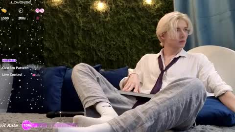 Thomas online show from 11/23/25, 08:08