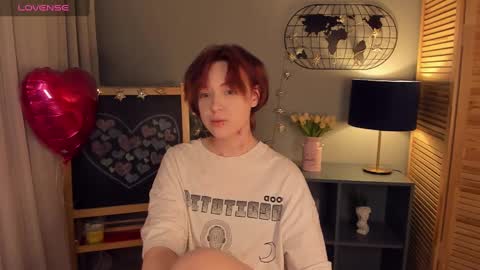 Snapshot of fiamoory chatting on 02/15/25, 12:01 fiamoory online show from 02/15/25, 12:01