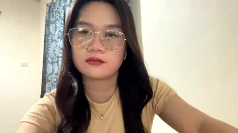 Emilia online show from 07/04/26, 11:05