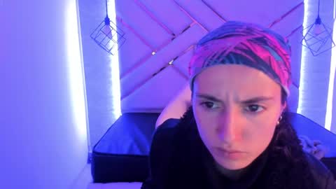   online show from 02/12/25, 12:01