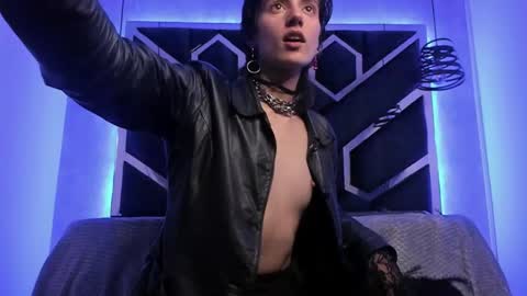   online show from 02/21/25, 03:32