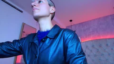   online show from 10/28/25, 11:58