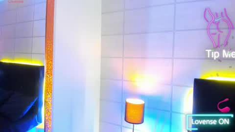 Luciana online show from 10/05/25, 04:44